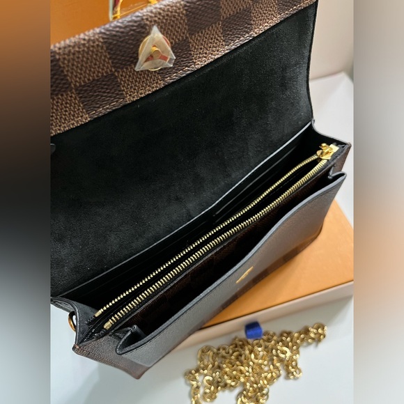 Louis Vuitton Vavin wallet on chain - Picture 8 of 14